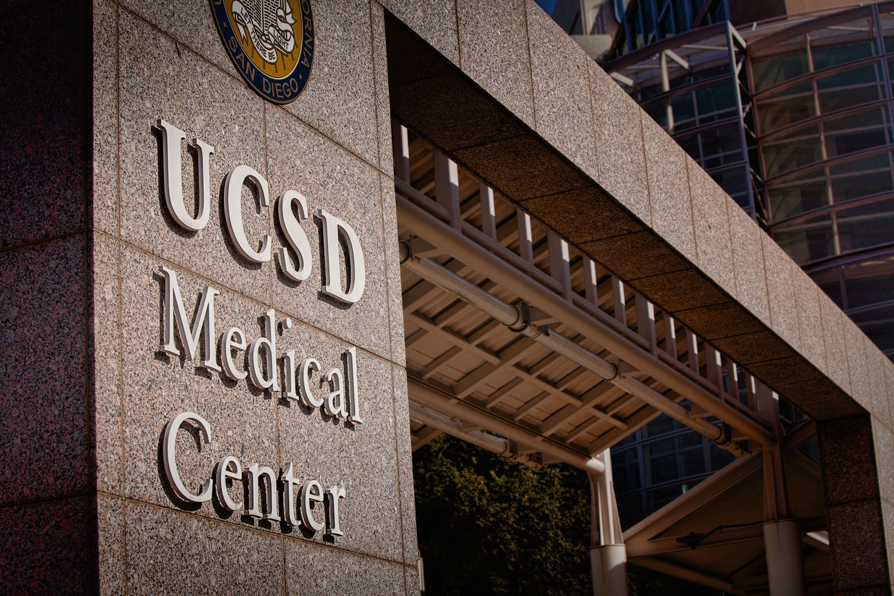 Medical Facility Electrical Design-Build UCSD Medical Center / ICU