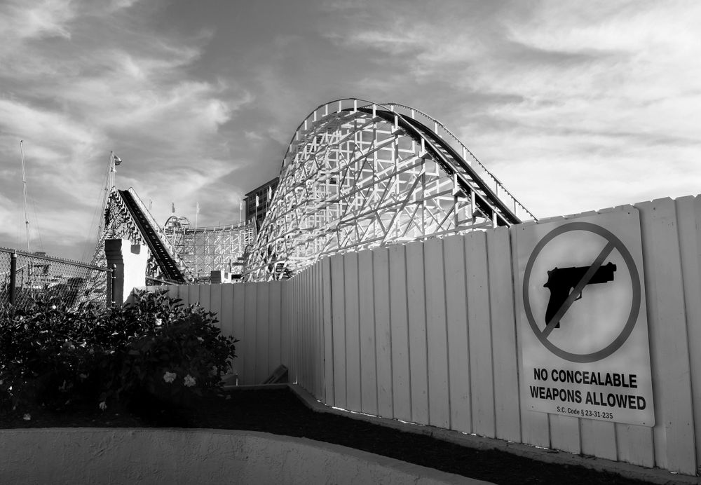 DSC_2970_No Concealable Weapons Allowed_BW_W.jpg