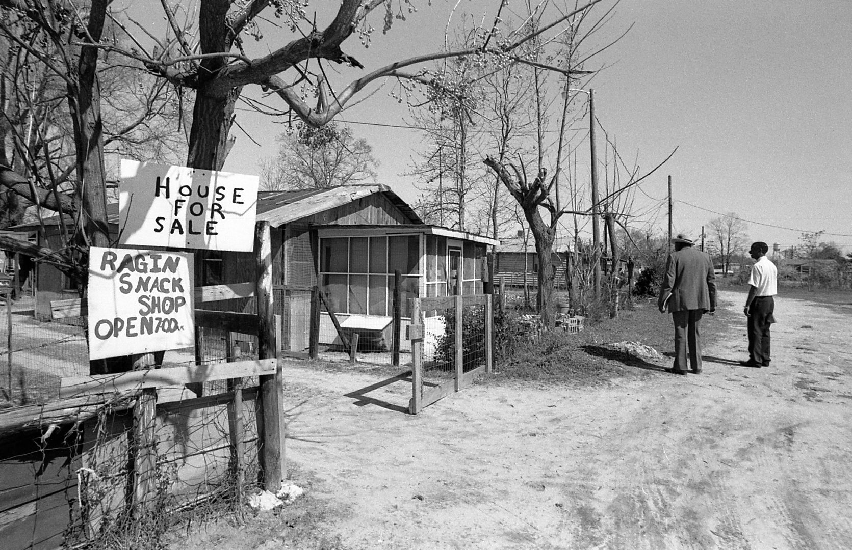House for sale_Ragin snack shop_WEB.jpg