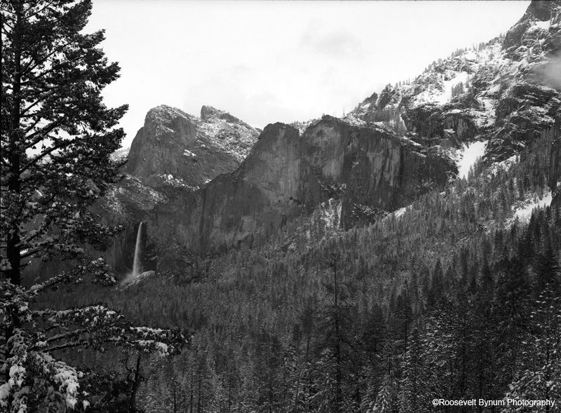 Bridalvail Falls Yosemite from Tunnel View