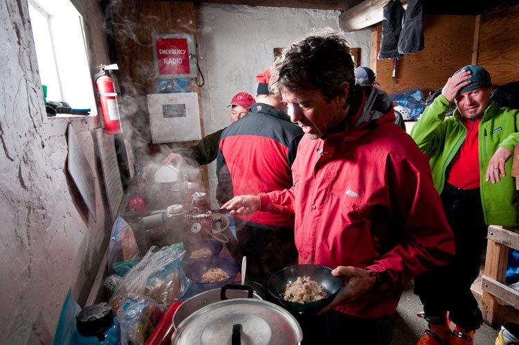 1muir_kitchen_mt_rainier