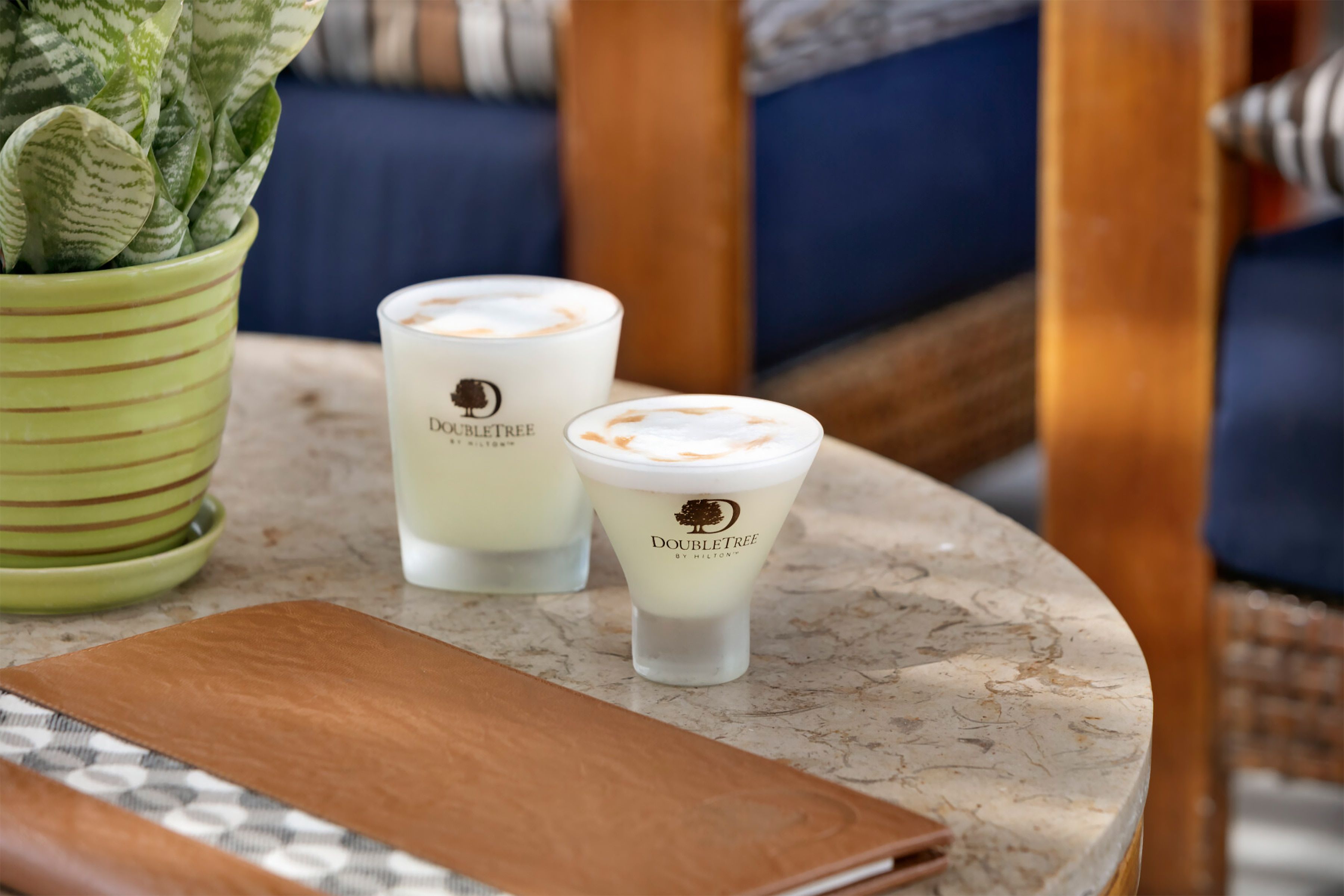 DoubleTree_Hotel_Paracas_Peru_PiscoSour.jpg