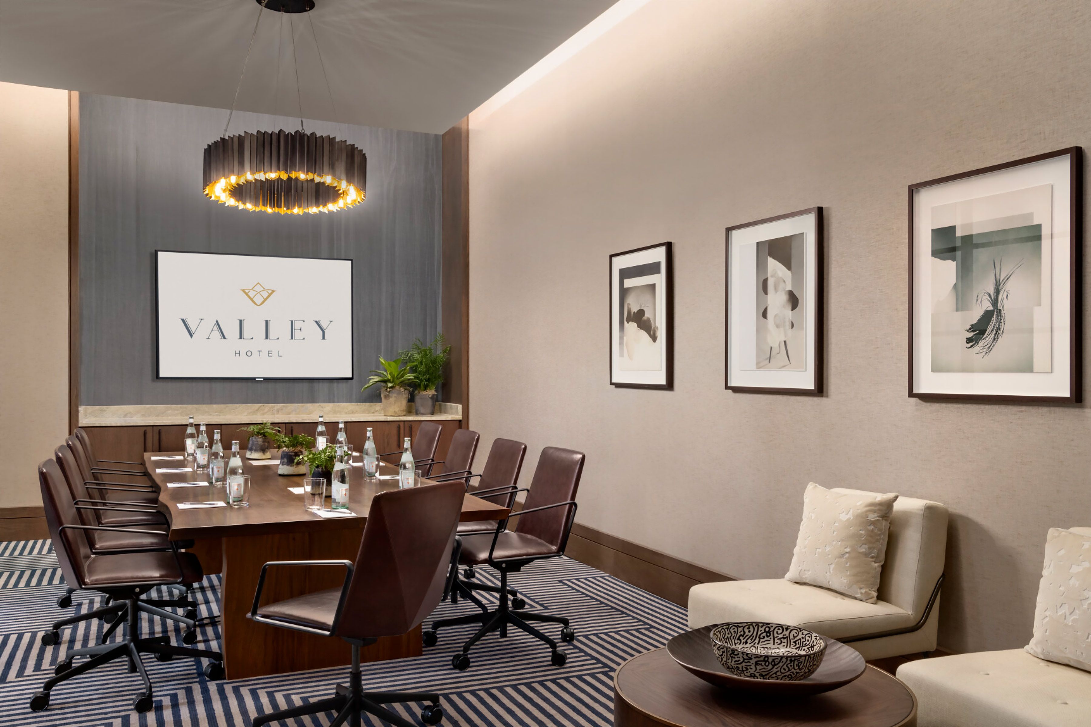 ValleyHotel_CurioCollection_Hilton_Boardroom.jpg