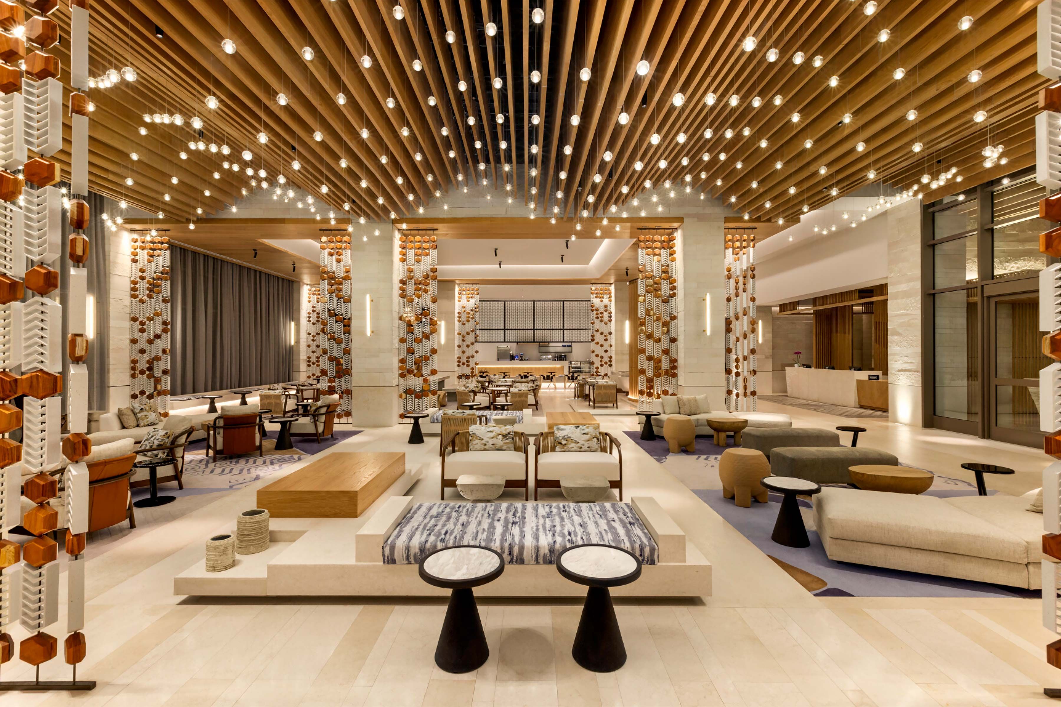 Hilton_Cancun_All_Inclusive_Lobby.jpg