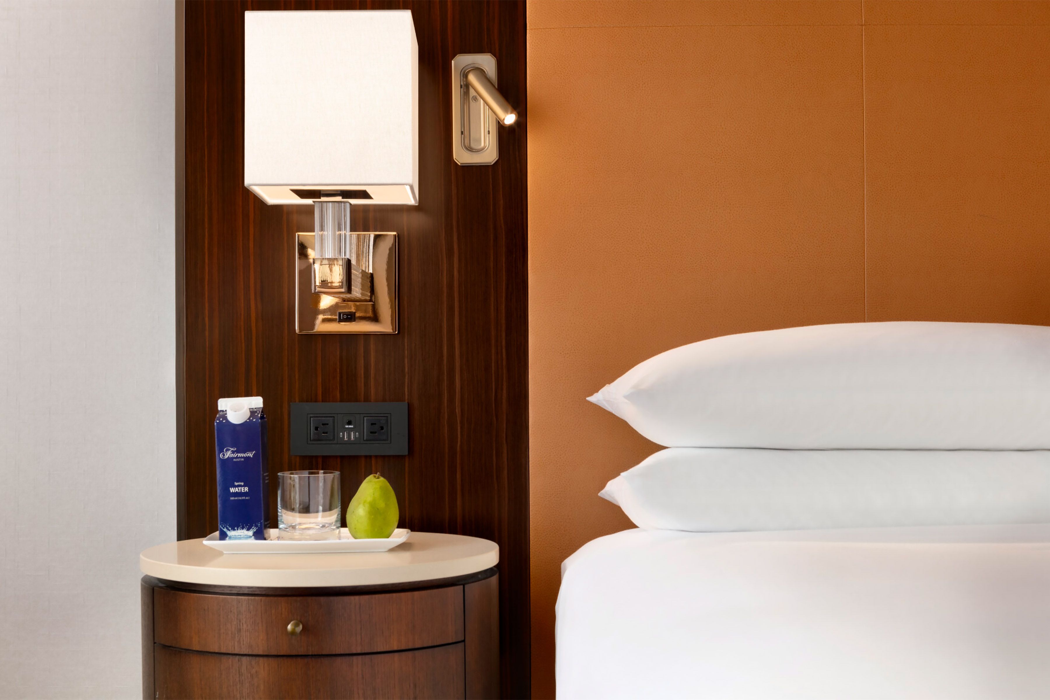 Fairmont_Austin_Accor_Group_Bedroom_Detail.jpg