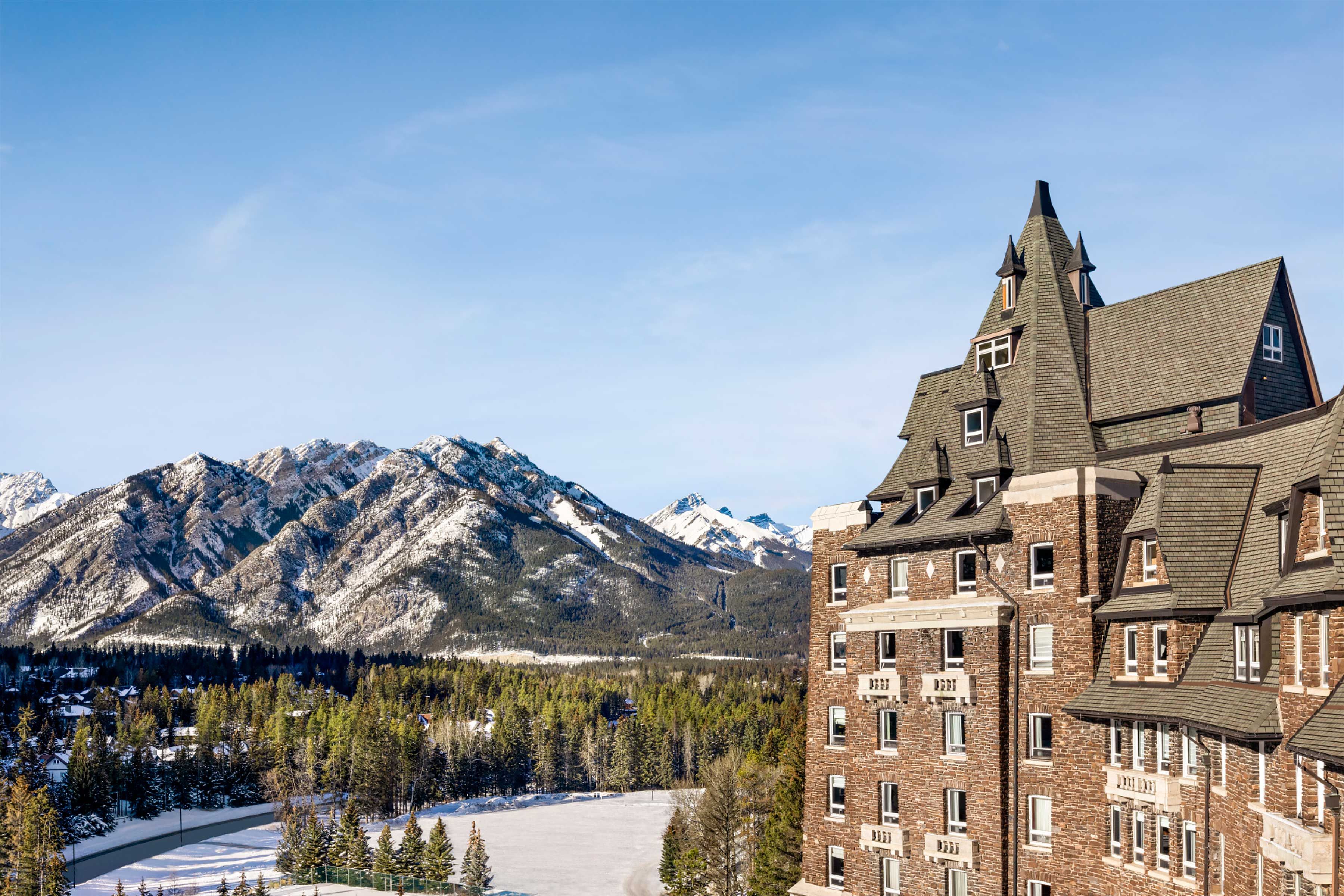 Fairmont_Hotel_Banff_Springs_Canada_Exterior.jpg