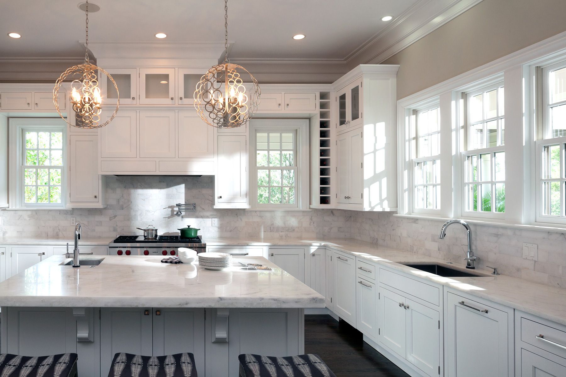 1andersen_windows__white_kitchen_charleston.jpg