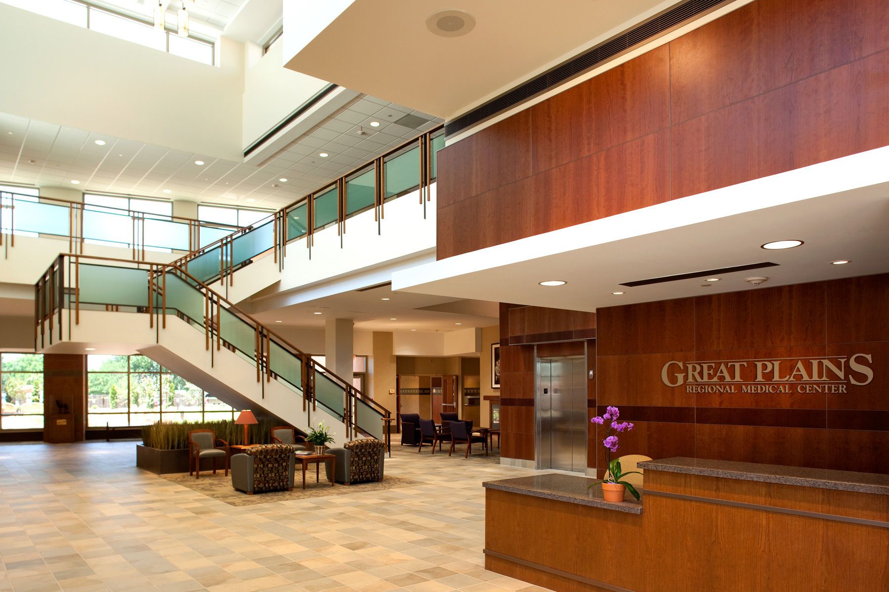 1great_plains_hospital_lobby_elk_city.jpg