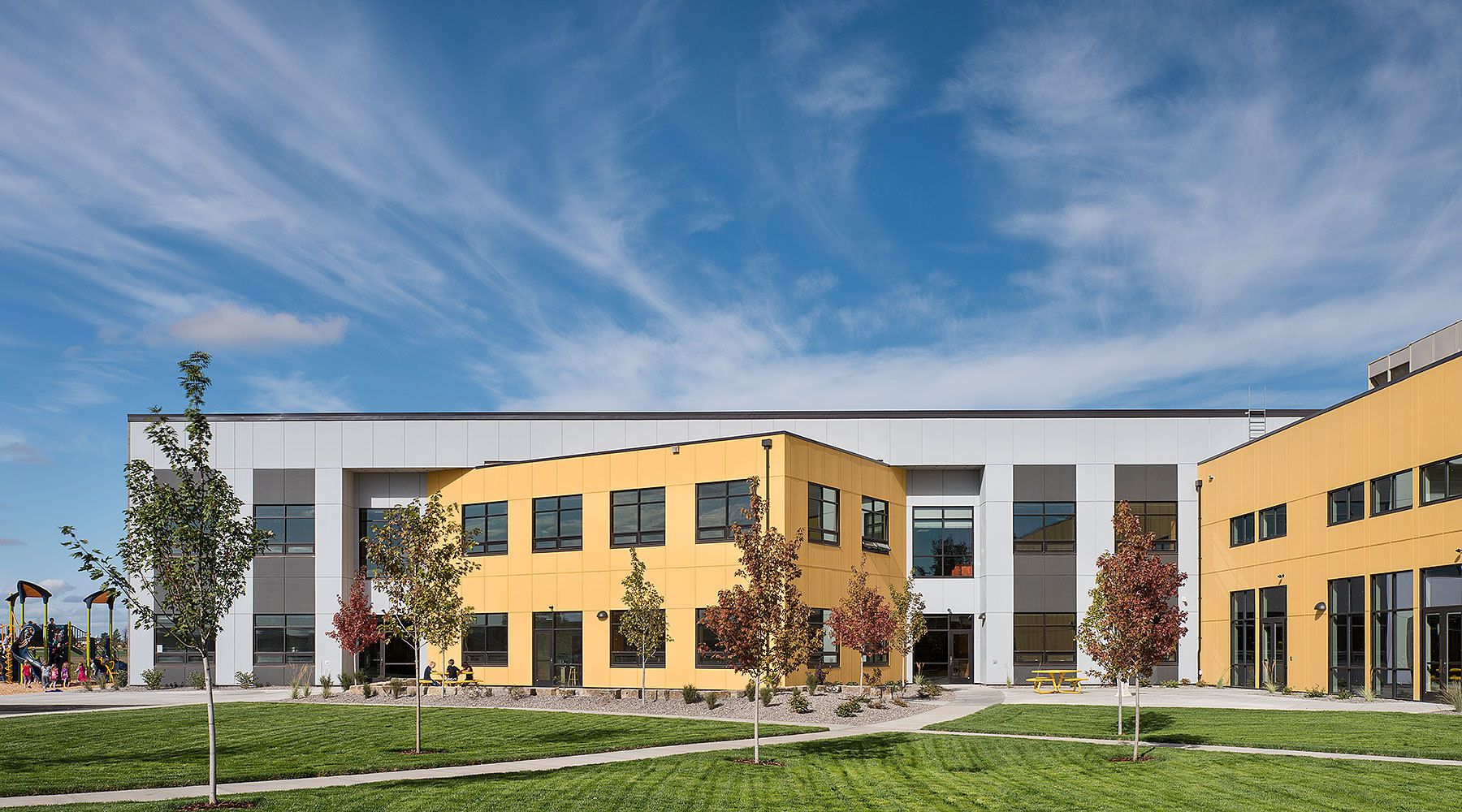 Elementary school. Элементари скул. «Sequoya Elementary School» Емма Стоун. Проект школы Эстонии. Elementary School USA.