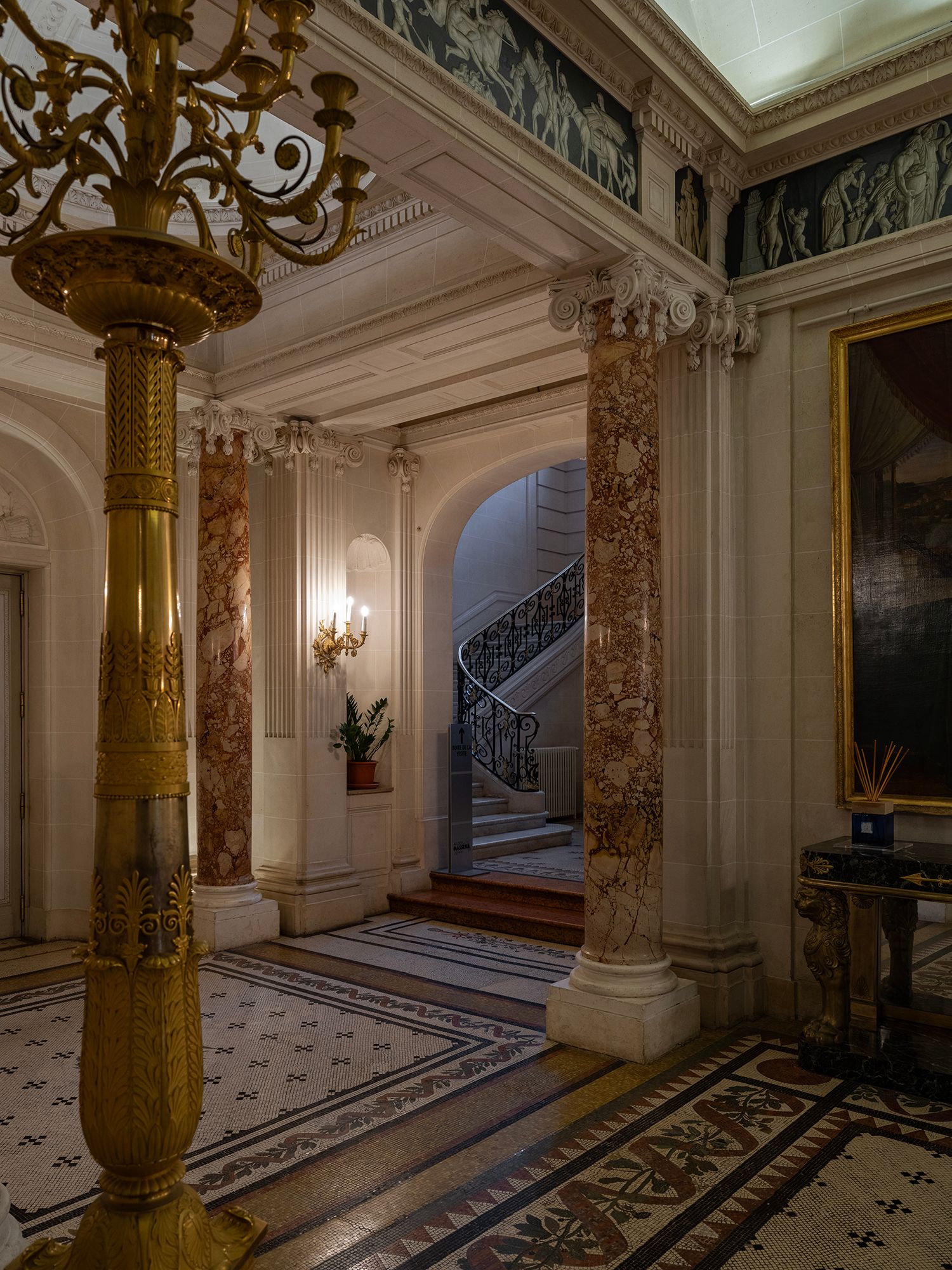 _DSF4280 messena Interior copy 2.jpg