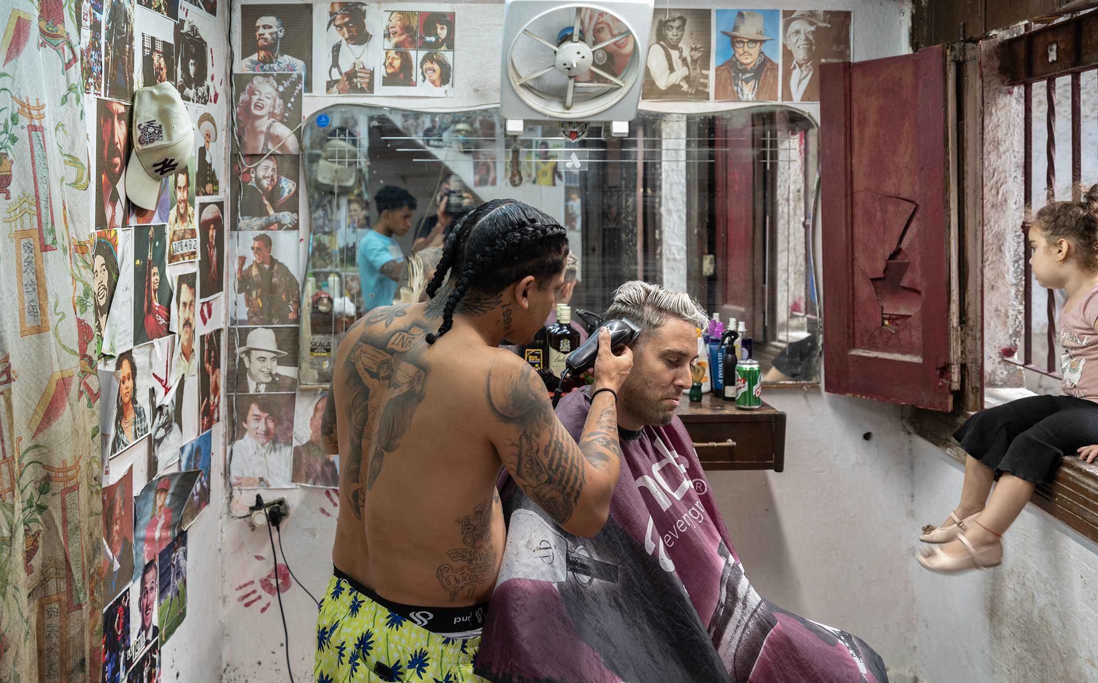 Barber & Photos