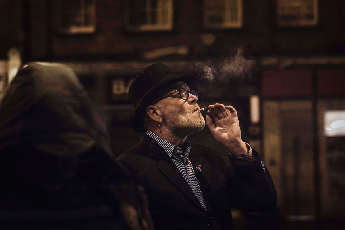 © SARAH LEE - BUS LIFE CAMDEN TOWN, NOVEMBER 2017. cloon24.jpg