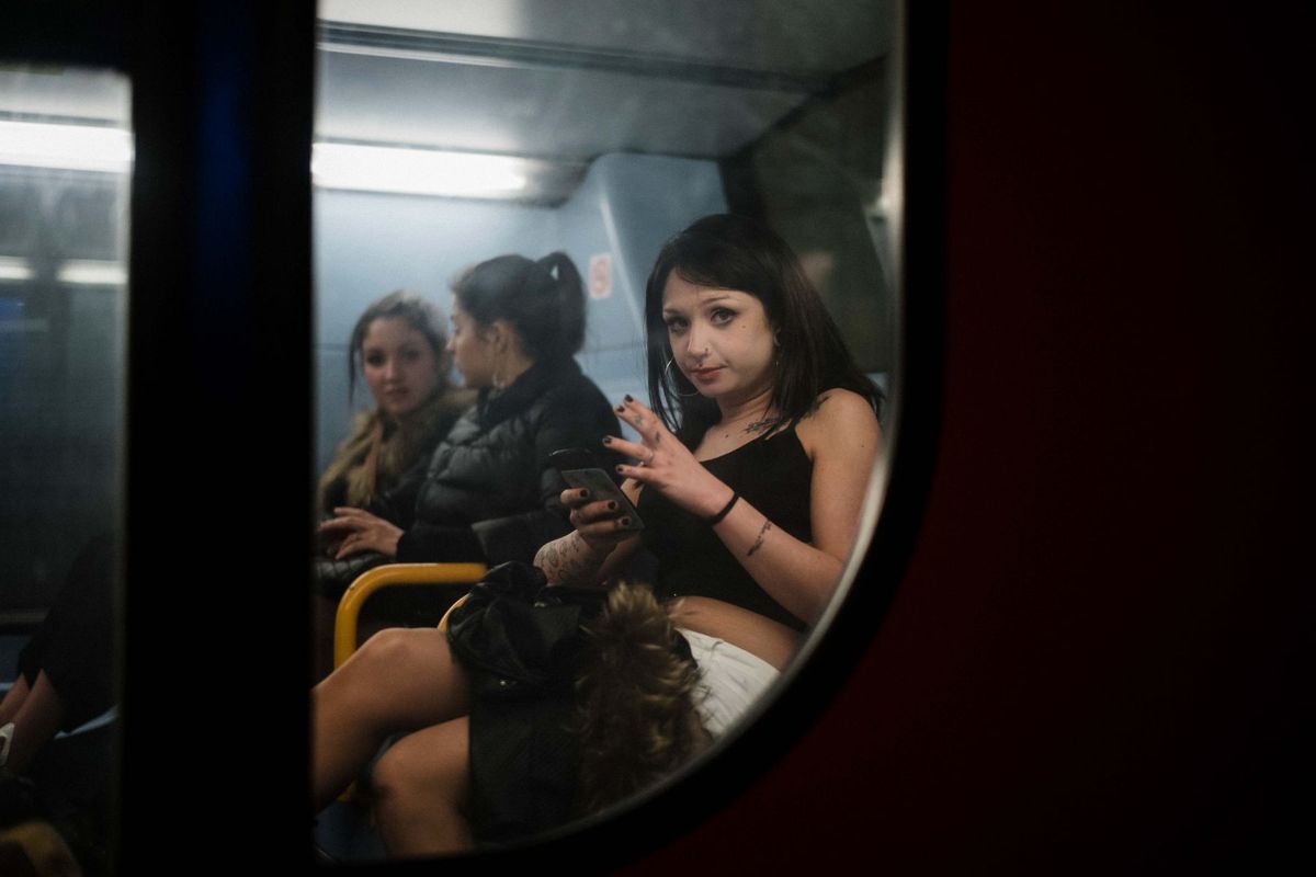 © SARAH LEE - BUS LIFE, CAMDEN. MARCH 2017. 1buslife4.jpg