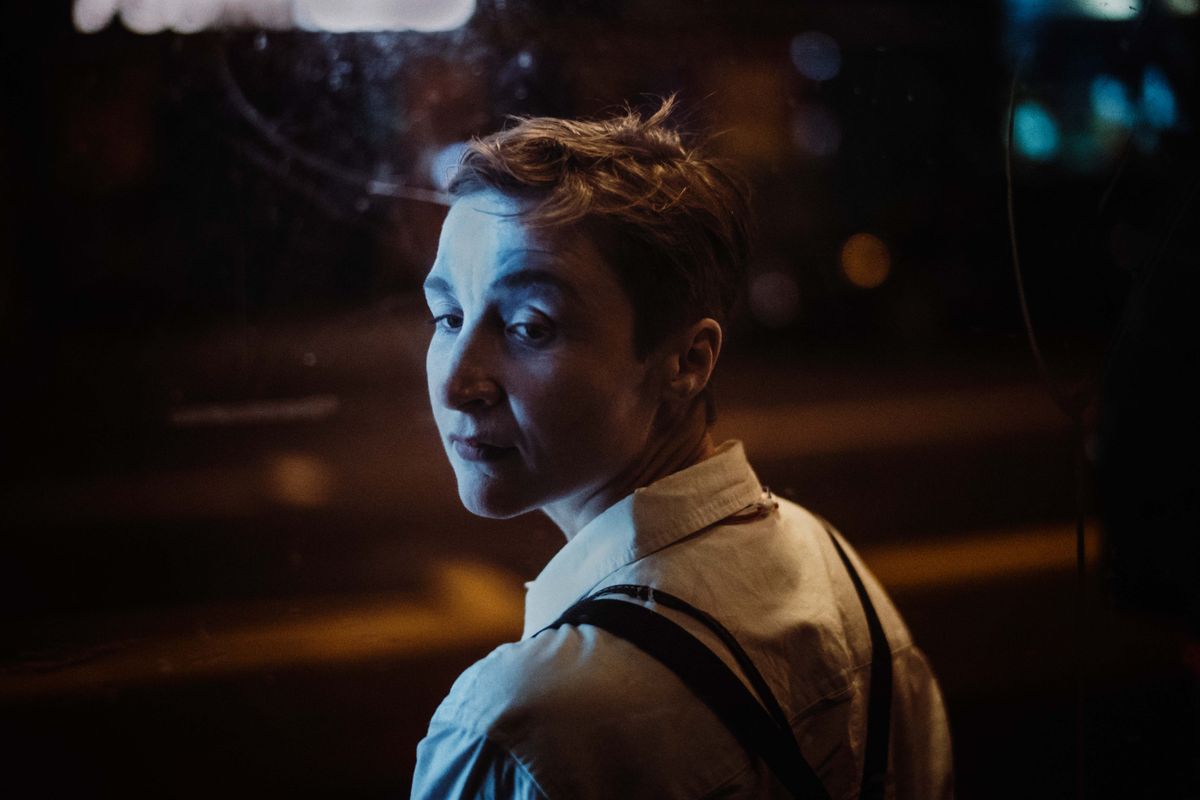 © SARAH LEE - BUS LIFE CAMDEN TOWN, AUGUST 2017. bus08.jpg