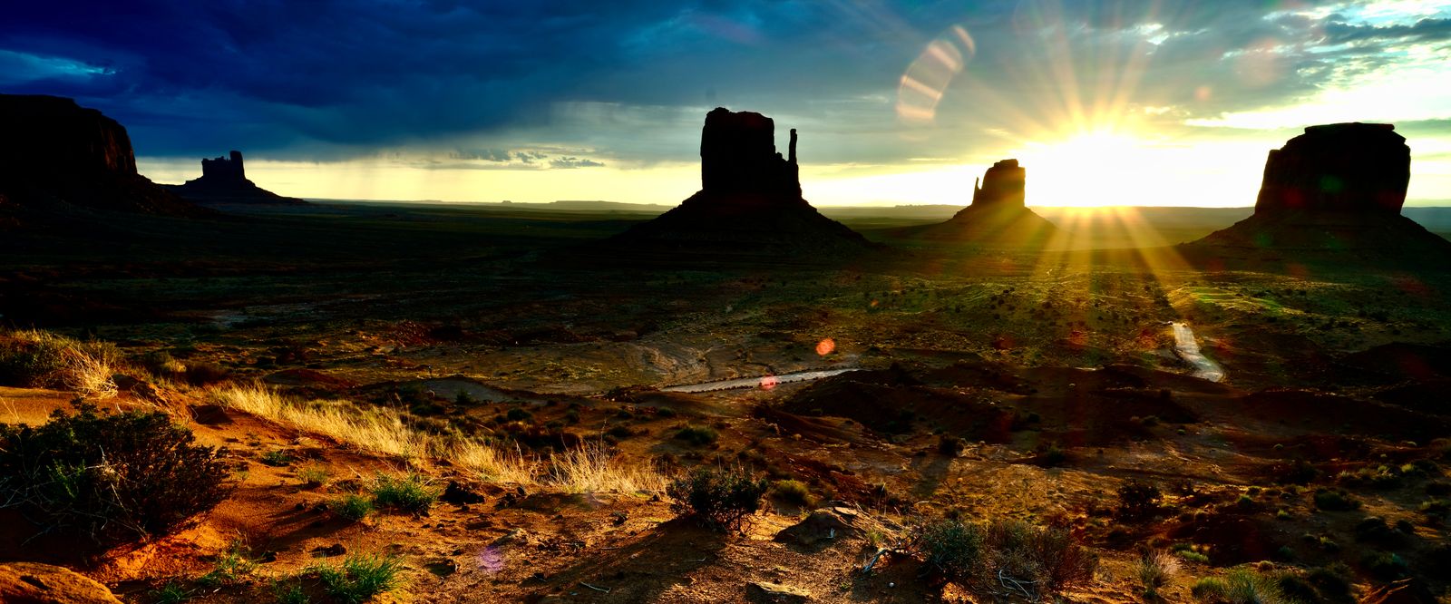 Rising Sun in Monument Valley Navajo Country