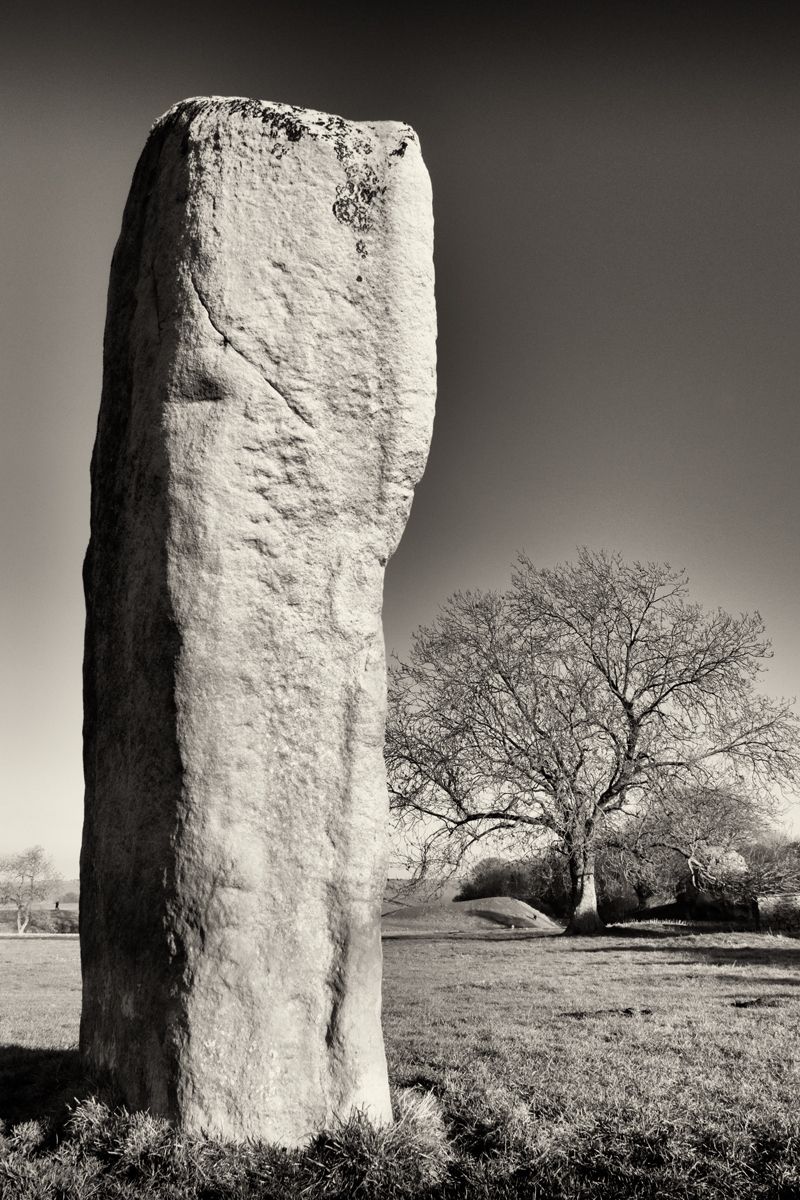 1averbury_stones_2.jpg