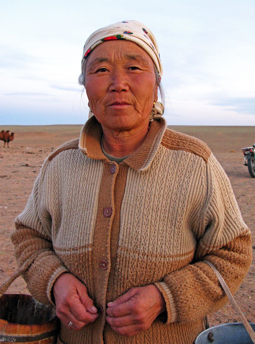 1gobi_nomads_3.jpg