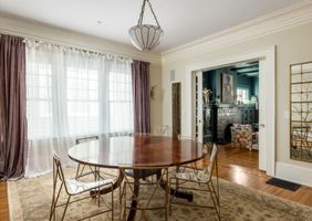 09-ansley-park-atlanta-dining-room-windows-to-green-parlor.jpg