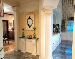 21-cipresso-castle-decatur-interior-arches-and-columns.jpg