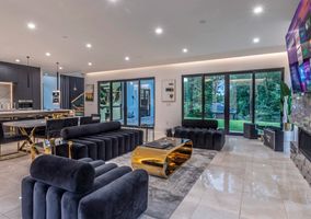 Screenshot 2025-12-25 at 12.45.32%E2%80%AFAM.jpg