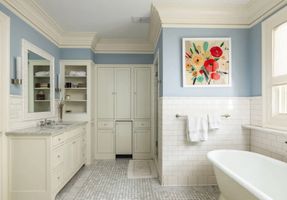15-ansley-park-atlanta-blue-bathroom-wide.jpg