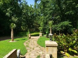 32-cipresso-castle-decatur-landscaped-stone-garden-path.jpg