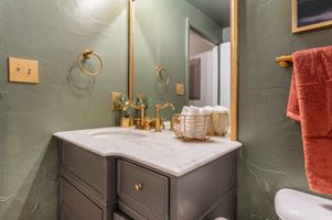 Screenshot 2025-12-25 at 4.21.40%E2%80%AFAM.jpg