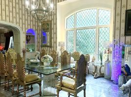 14-cipresso-castle-decatur-gilded-dining-room-window.jpg