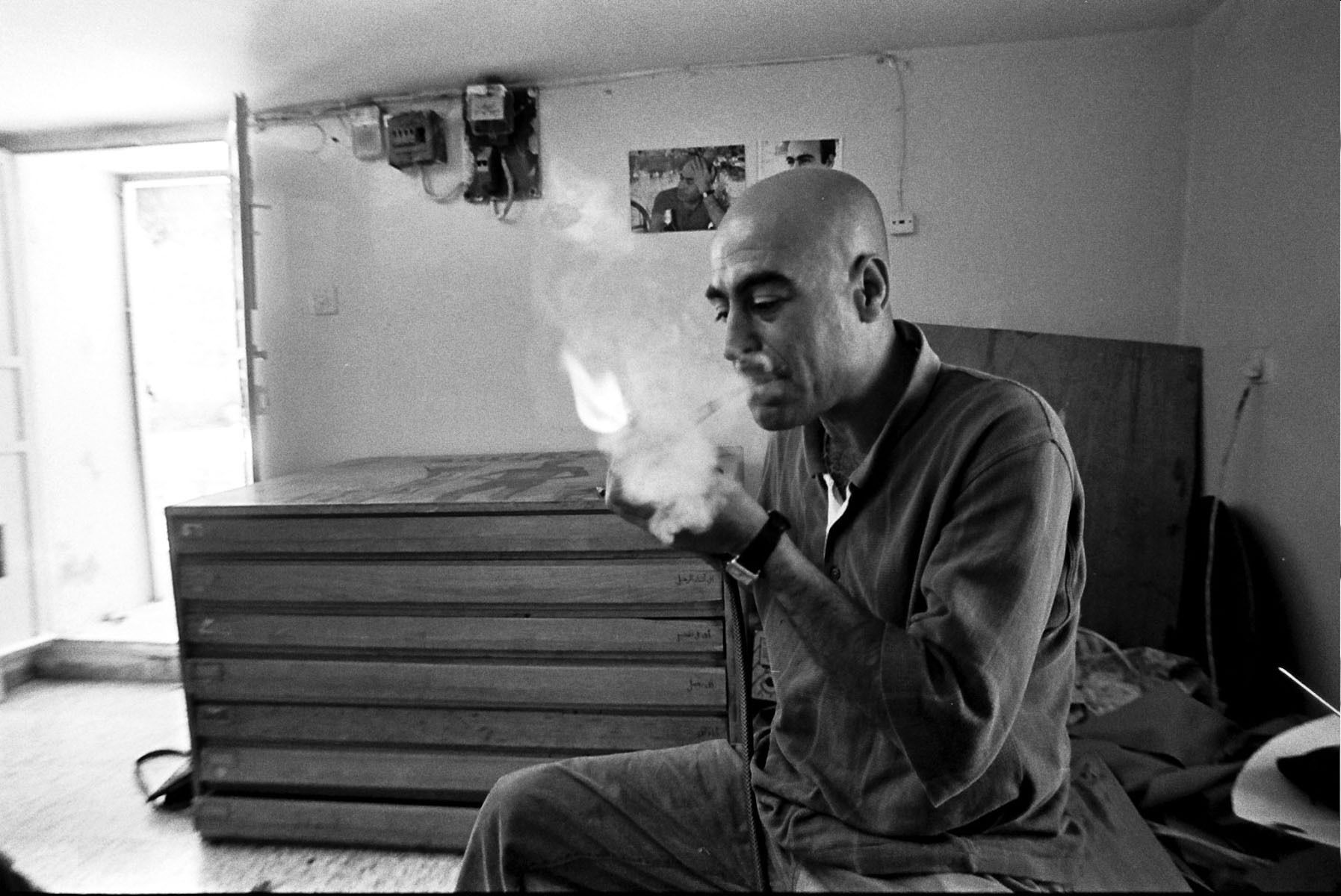 1tayseer_lights_pipe2