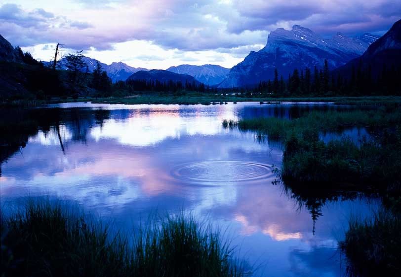 1canada_mt_rundle_water13x20