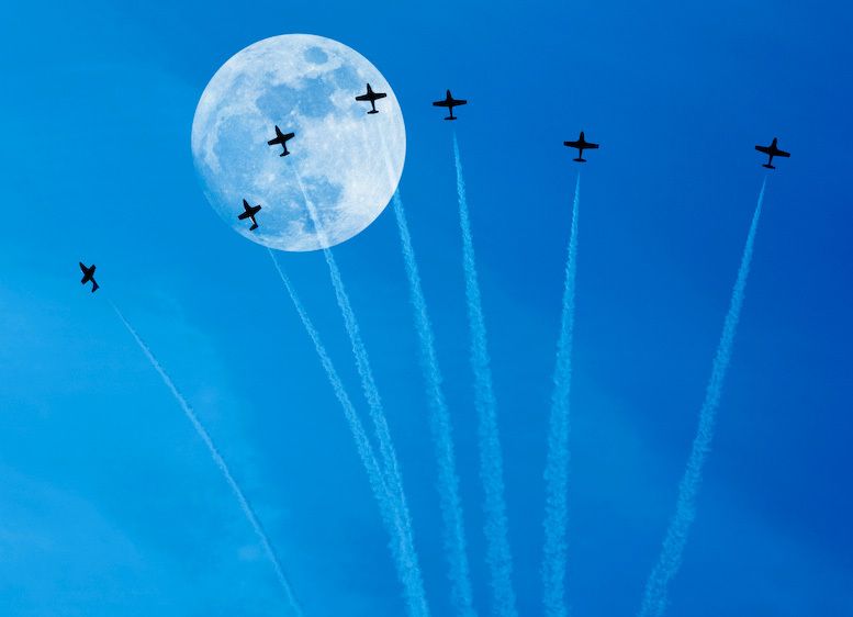 1Canada_airshow_jets_