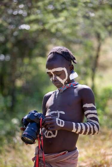 1Ethiopian_boy_camera