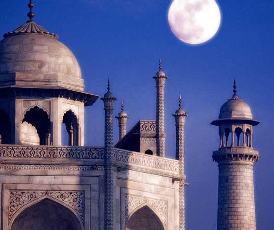 1India_taj_moonrise