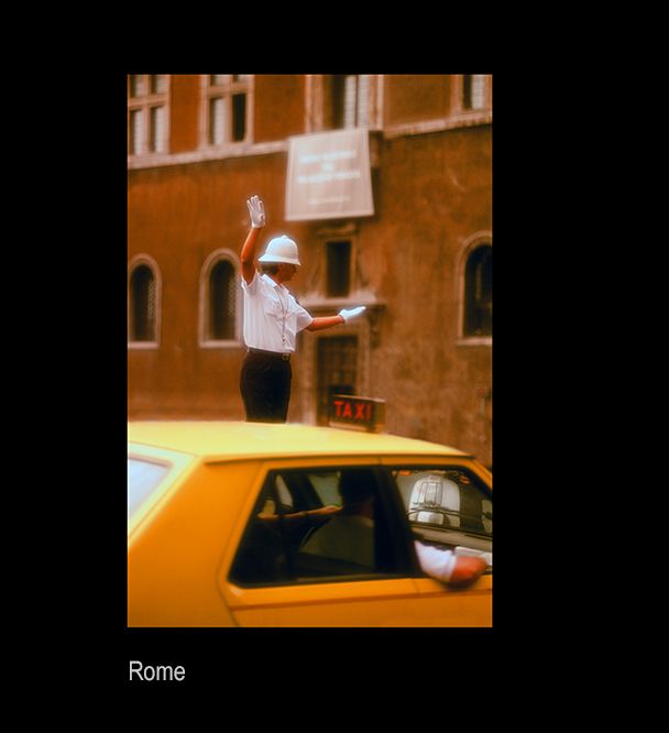 mailoapa rome policmen .jpg