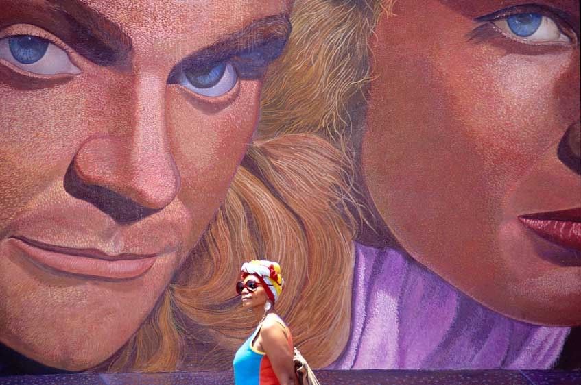 1usa_californian_lady_holly