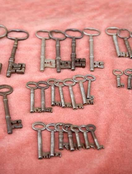 1england_portobello_street_keys