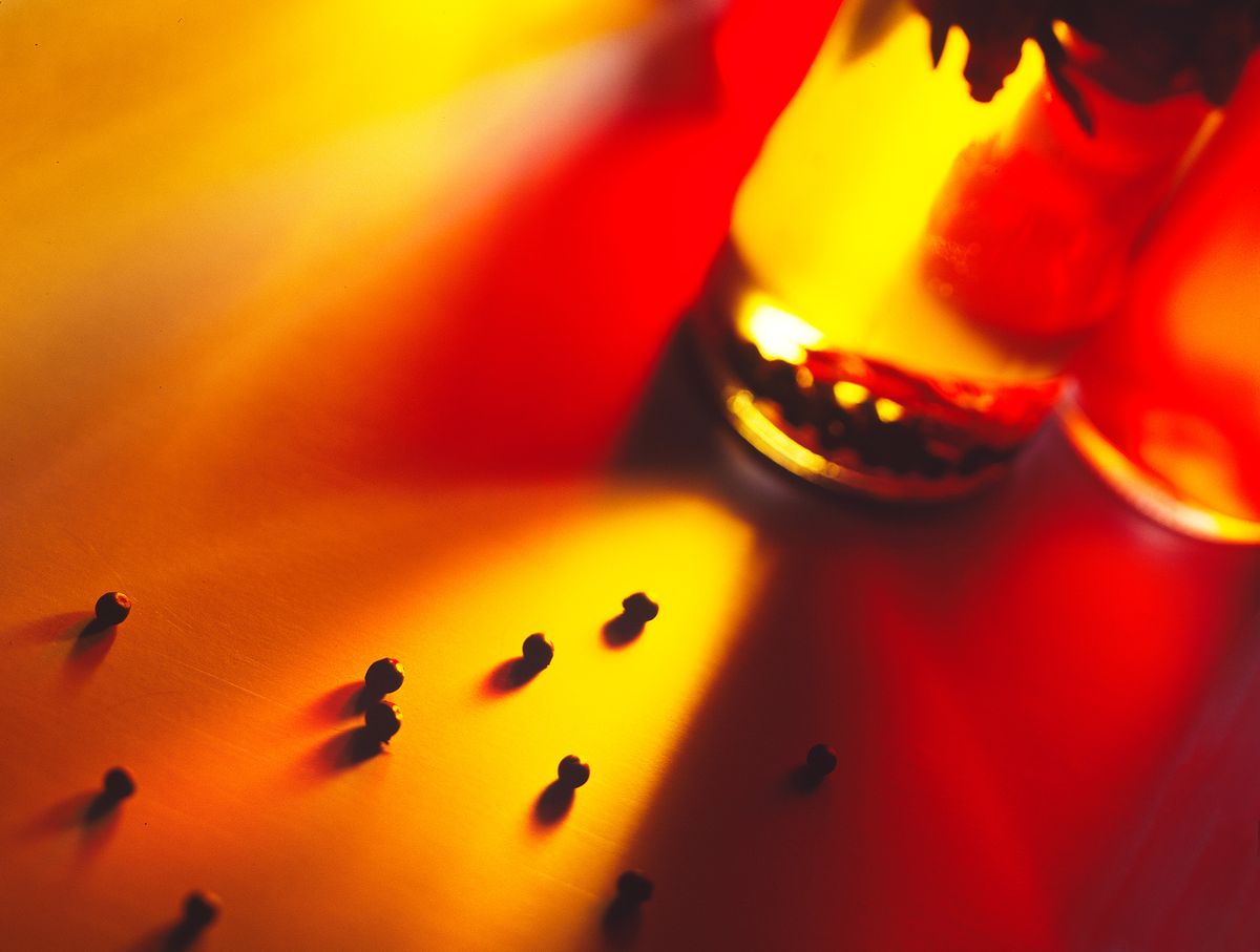 PEPPER_CORNS_OILS_F_CROP.jpg