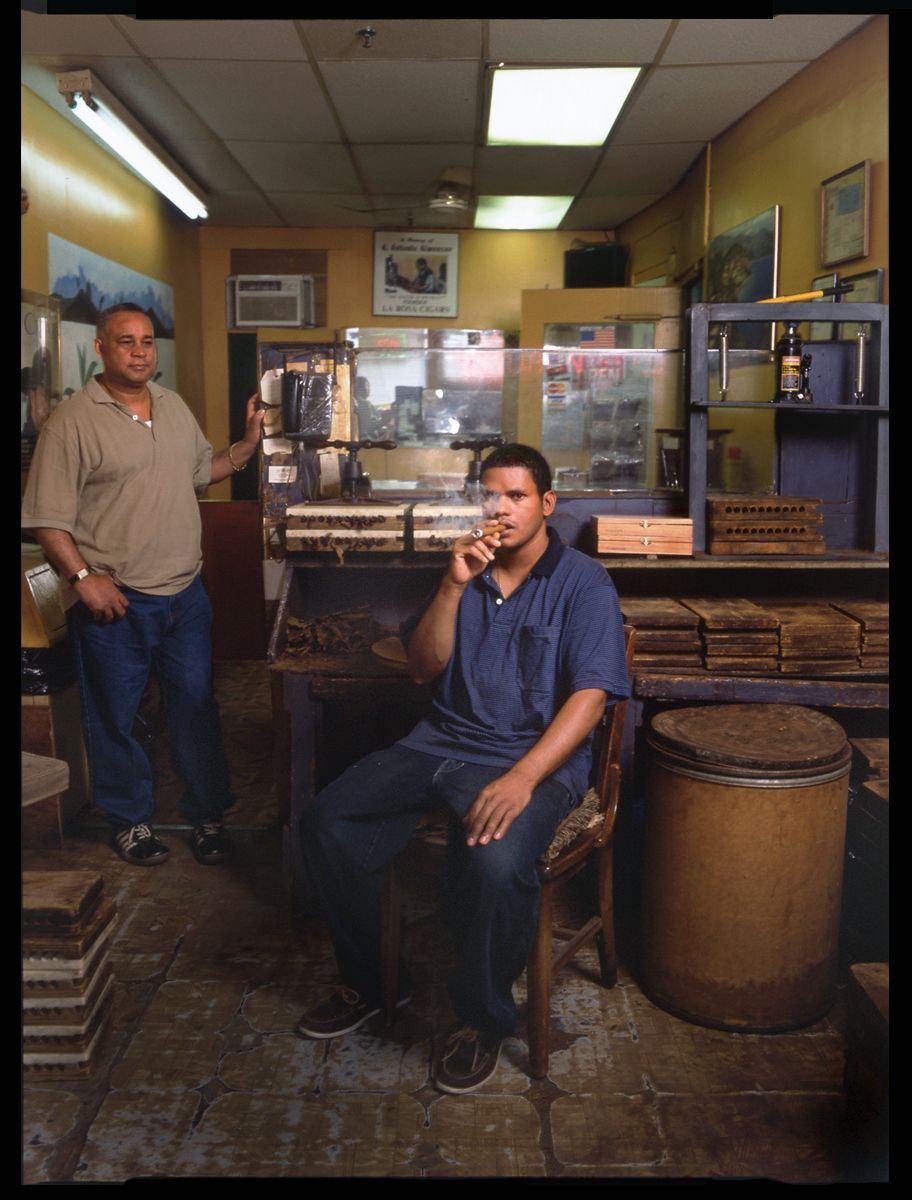 FRANK ALMANZAR  /  LA ROSA CIGARS