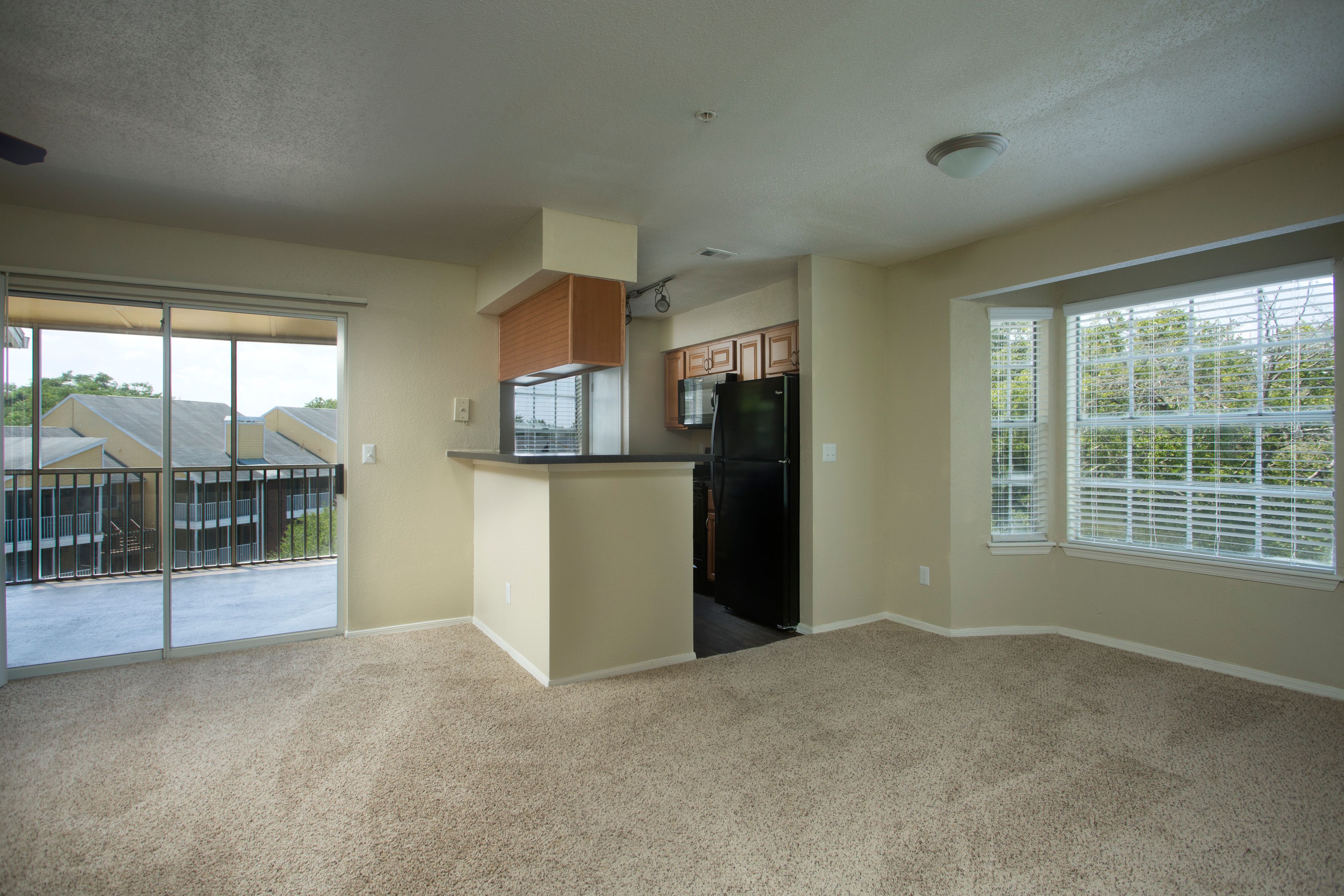 DW4A4005_LotusLanding_1br1ba.jpg