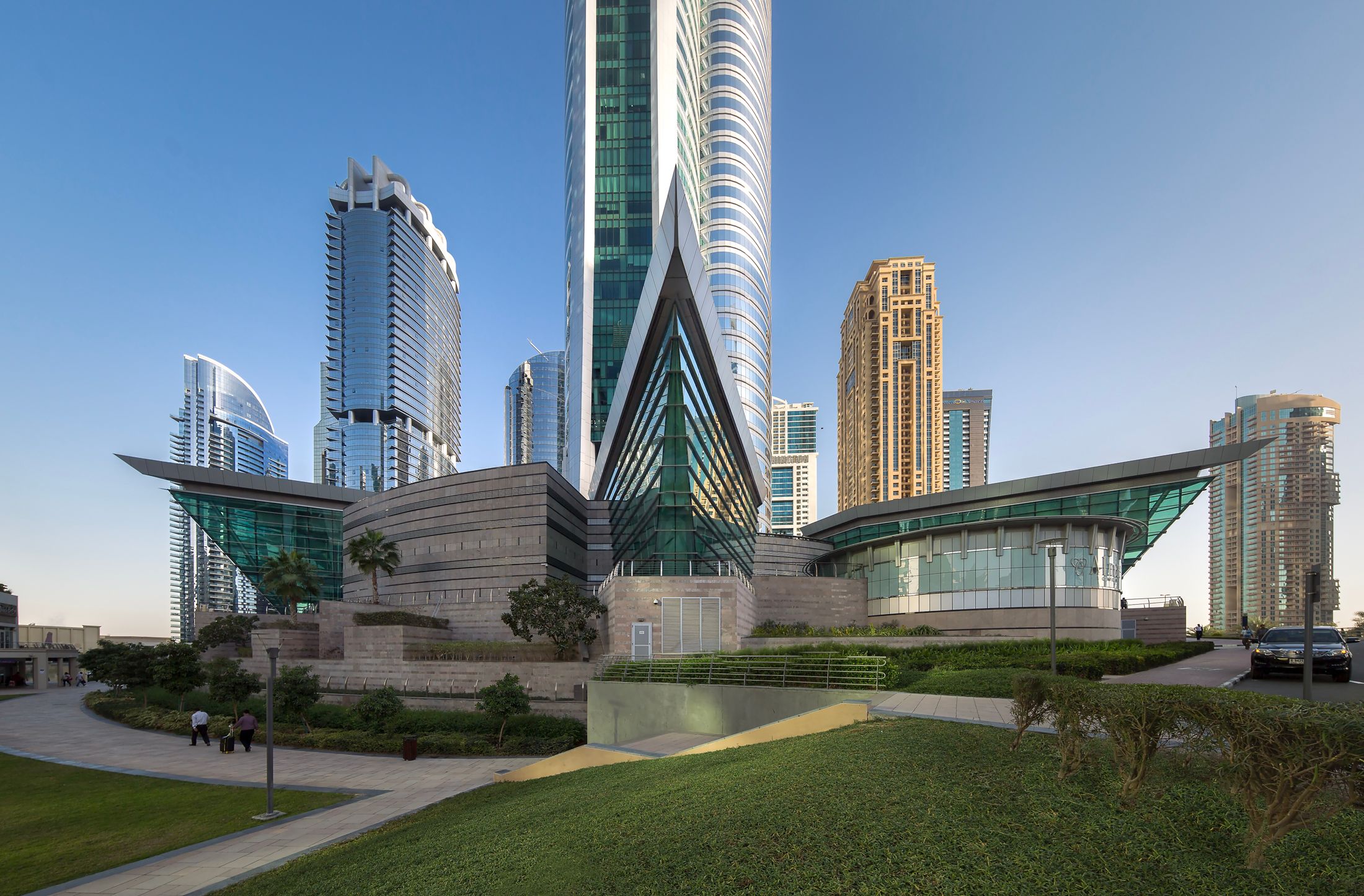 001_04_[Group 3]-_S4A2313__S4A2337-25 images_1 640-Edit.jpg