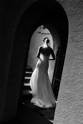 beautiful bride at Wattle's Mansion wedding photo by Issa Sharp