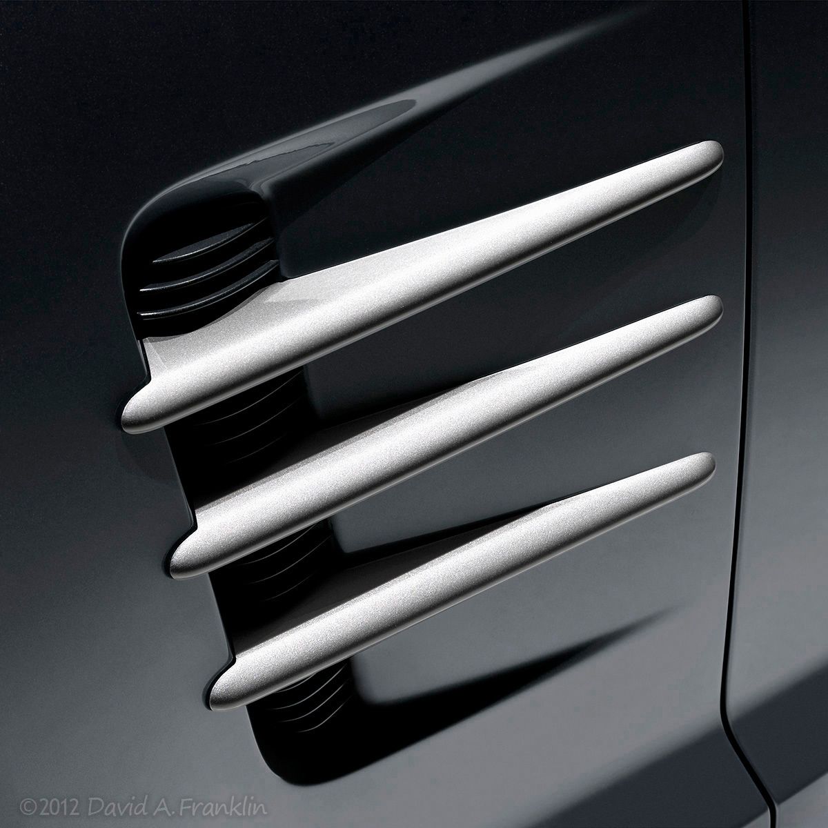 ChryslerCrossfireConvertible_Detail_FenderSideVents_Studio