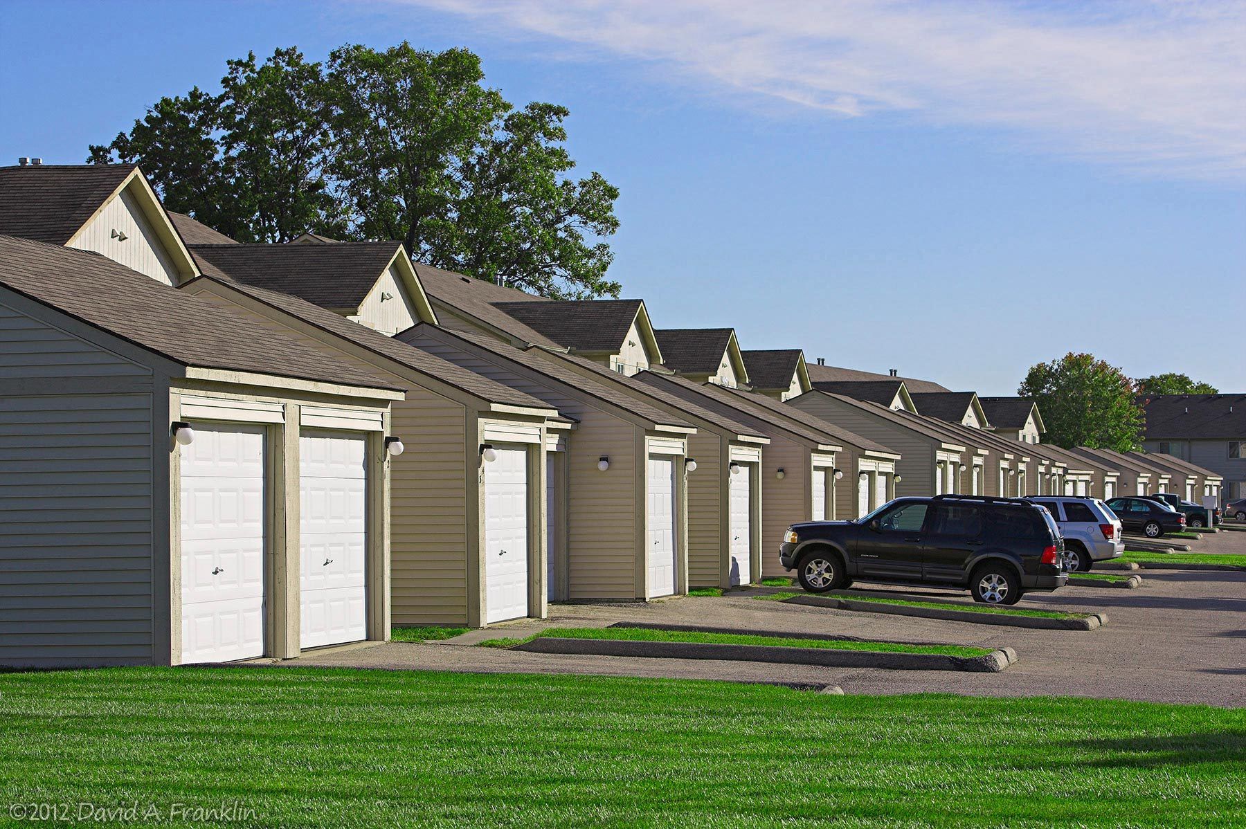 ApartmentComplex_Exteriors_PebbleCreek_ParkingGarages_LeasingBrochure