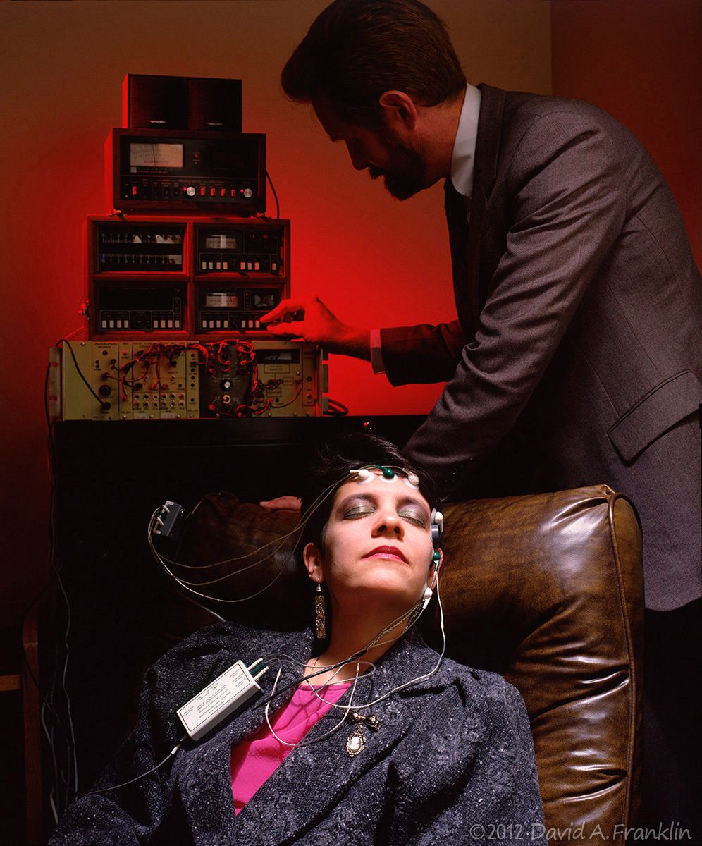 BrainWaveTesting_HeadacheClinic_Patient-SherryLipson_Newsweek_Editorial