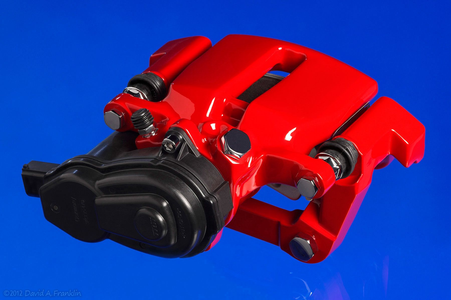 EPBBrakeCaliperSet_ForHeavy-DutyTrucks_TRW_Advertising