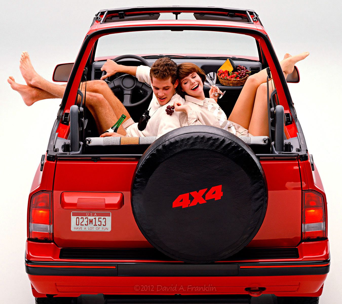 HavingFun_OpenSUV_YoungCouple_Wine&Cheese_AdCampaignProposal