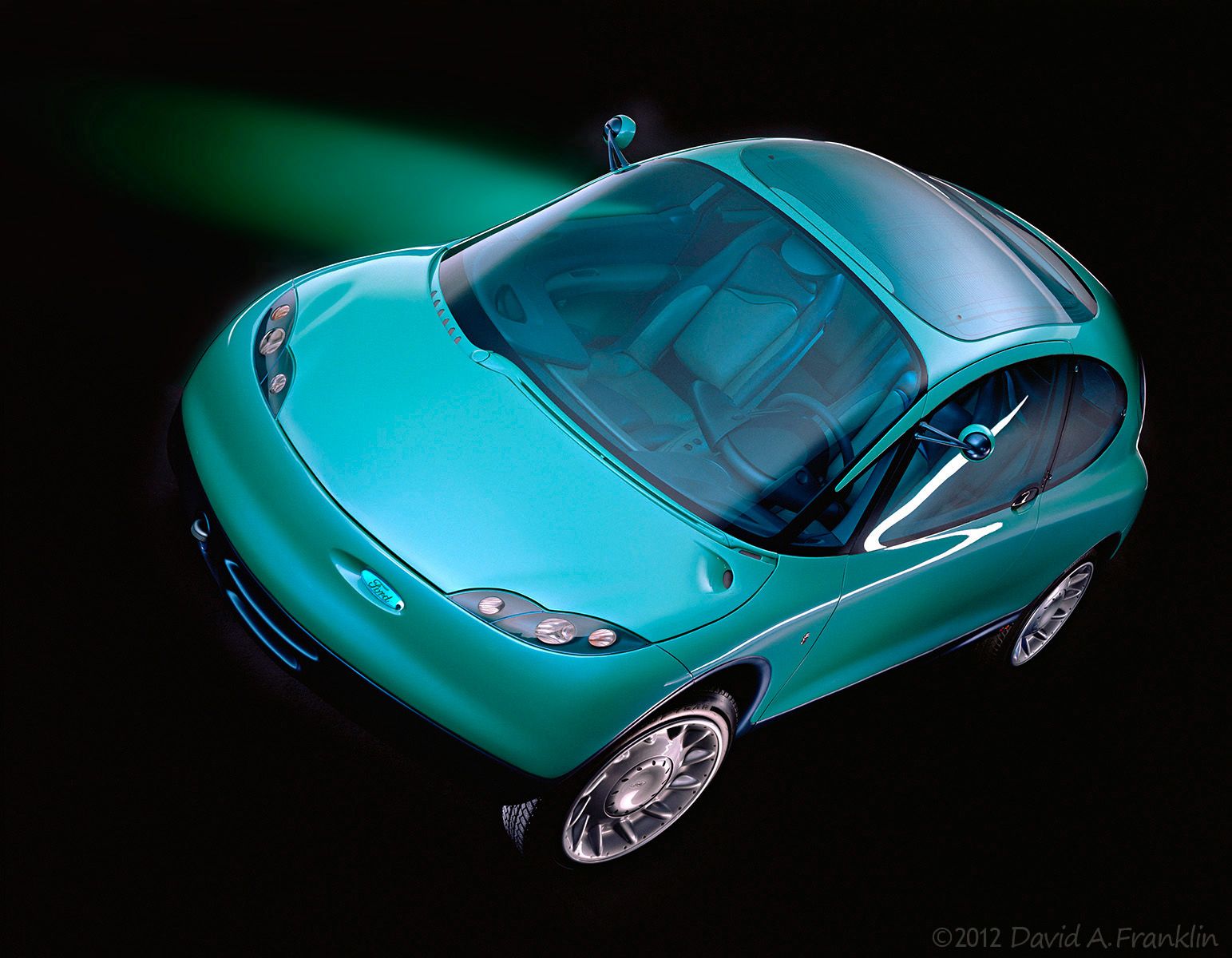 FordConceptCar_Connecta_Aqua_Studio_FordofEuropeCalendar