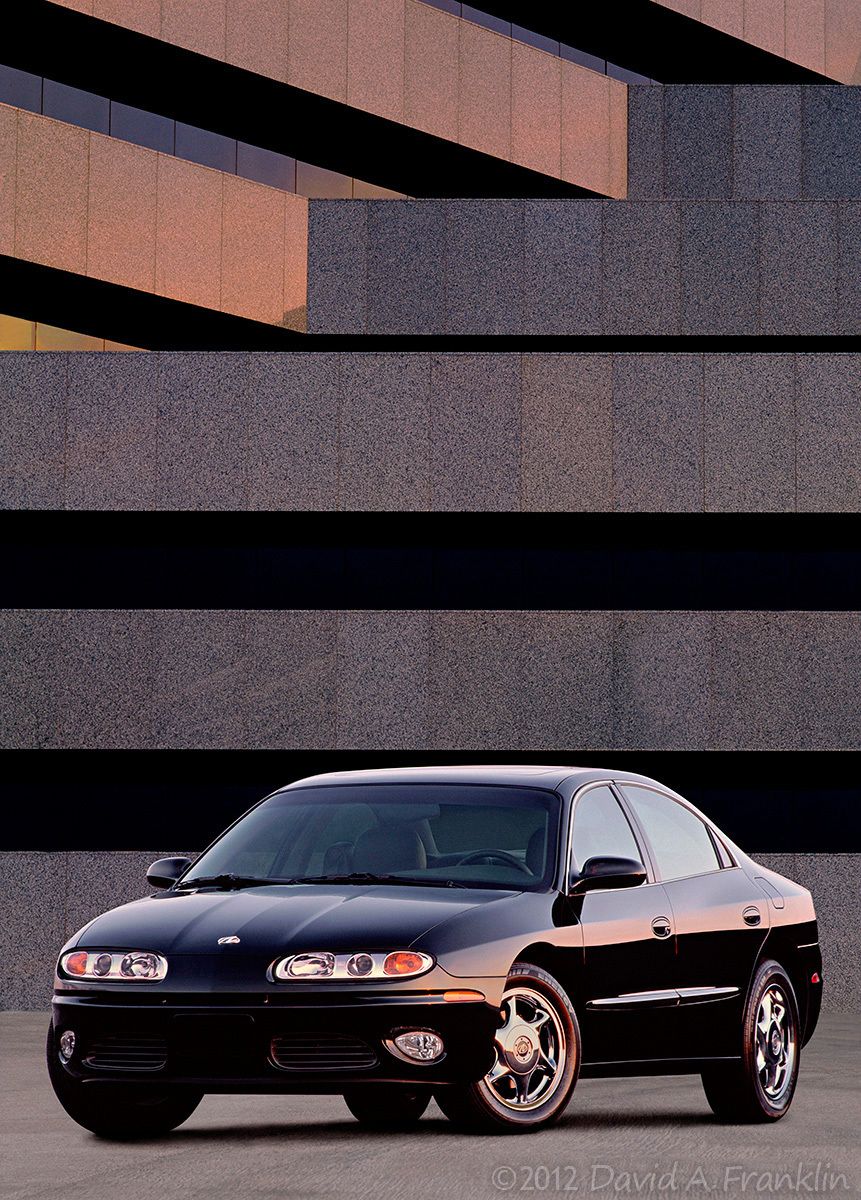 OldsmobileAurora_Black_F78_GraniteFacedOfficeBldg