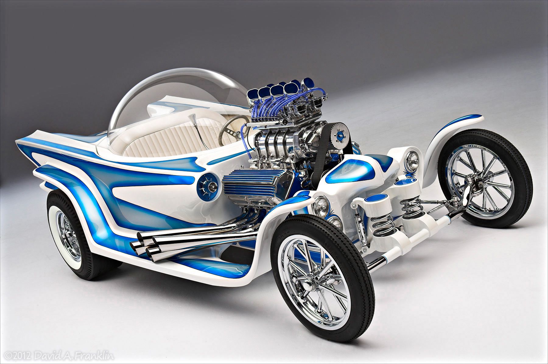 Astrosled_CustomRod_HighFront34_Studio