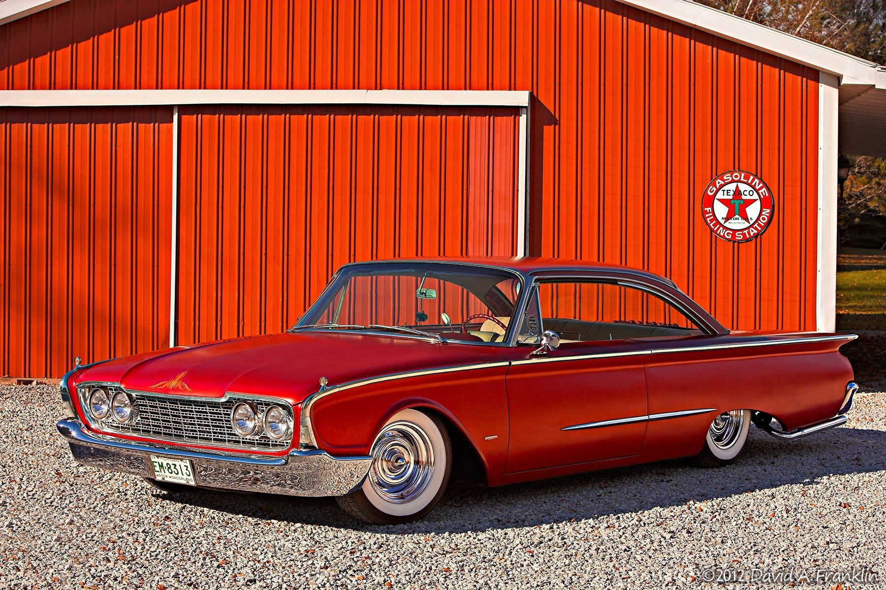 FordStarliner_1960_MatteRed_MildlyModded_F34_Barn